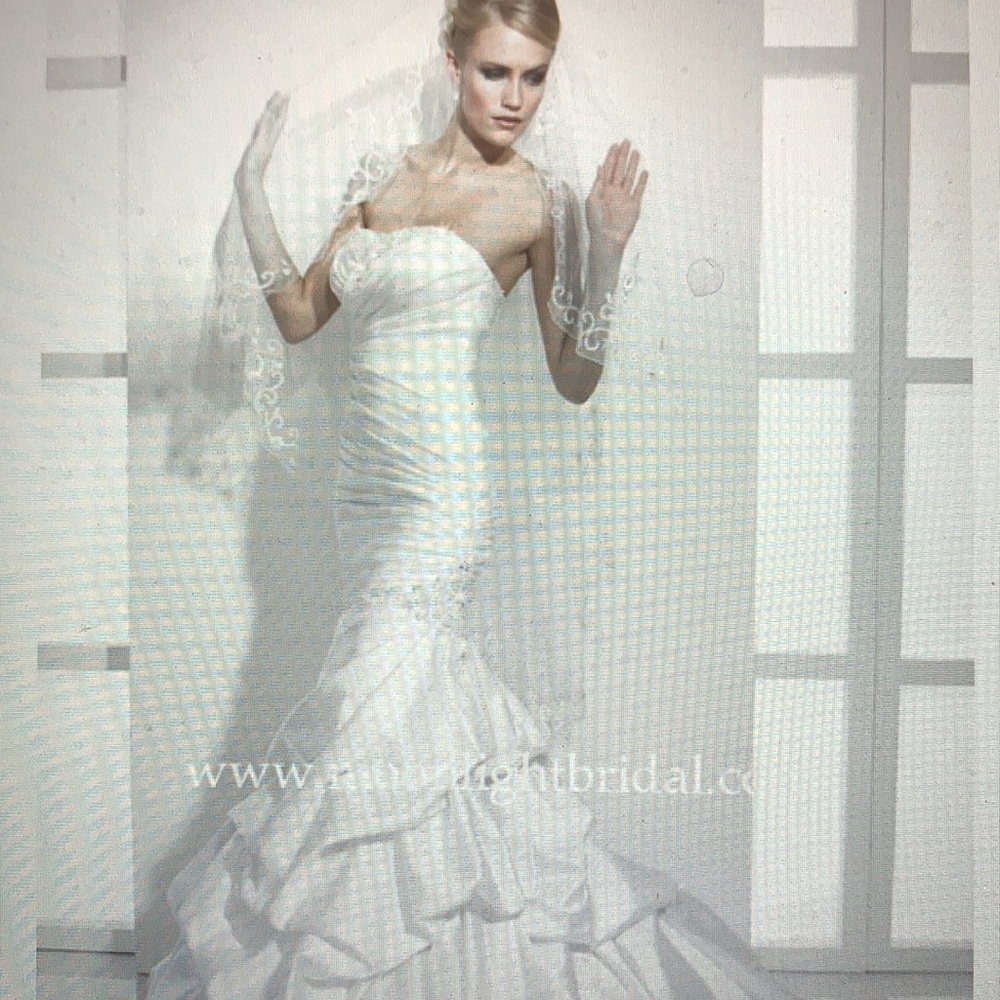 ❤️Moonlight mermaid wedding gown, satin w/crystals